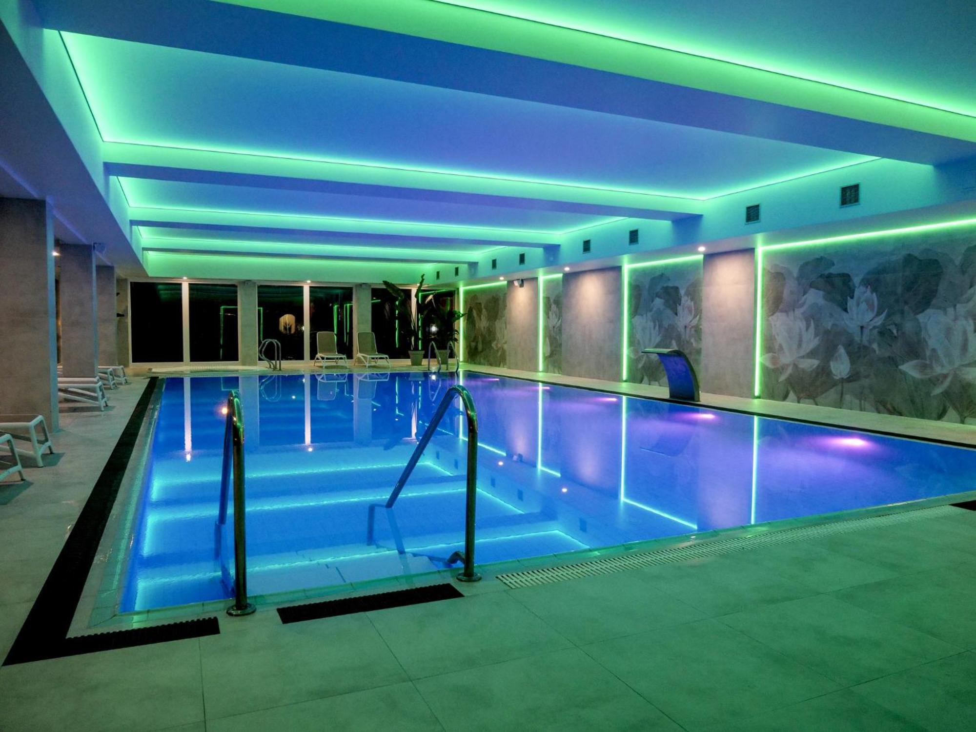 Krol Plaza Spa & Wellness 야로수아비크 외부 사진